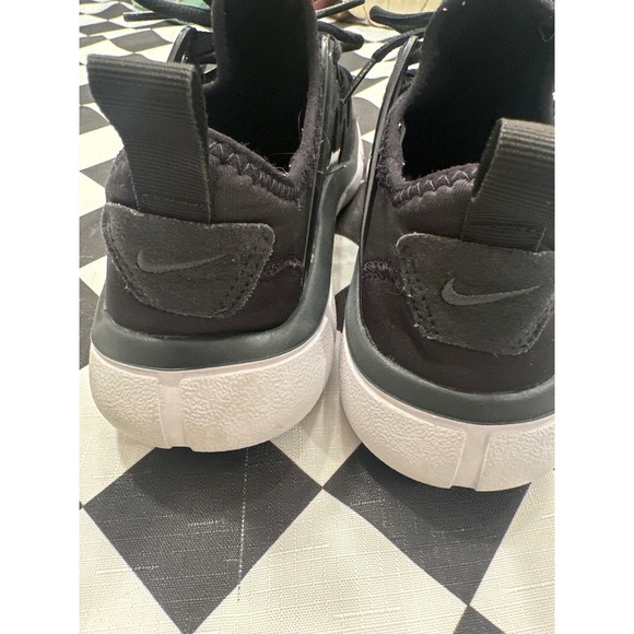 Nike AQ2224-001 Flex Experience RN 8 Running Shoes Mens Black Athletic - Picture 3 of 6